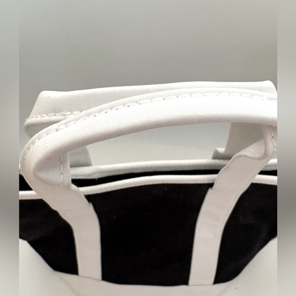 💯 Auth Canvas Mini Tote - Picture 10 of 16